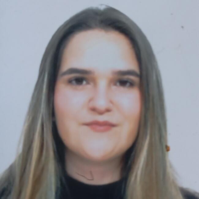 Babysitter in Alicante: Nieves