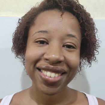 Babysitter in Magé: Lorraine