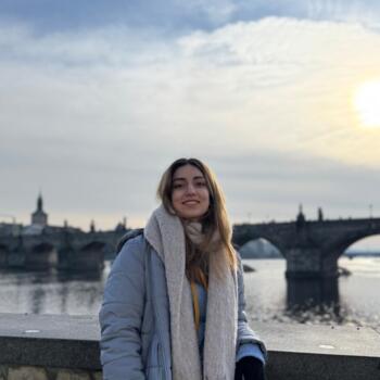 Babysitter in Milan: Bahar