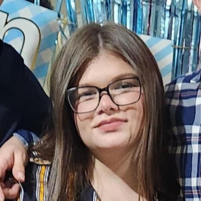 Babysitter in Mata de Plátano: Briana