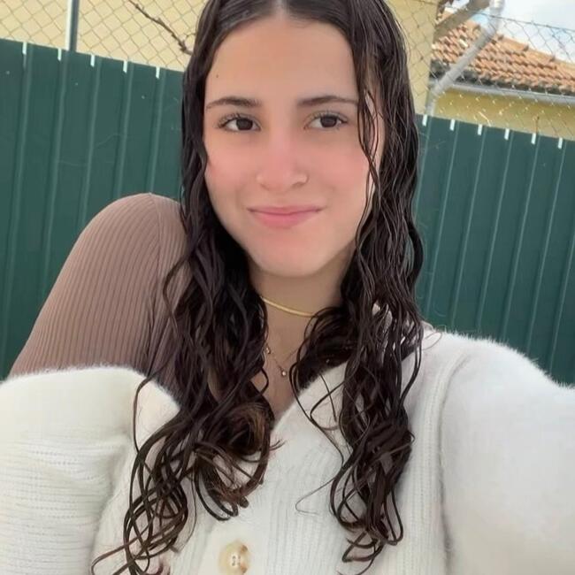 Babysitter em Loures: Sara