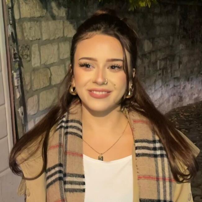 Babysitter in Eastbourne: Lara