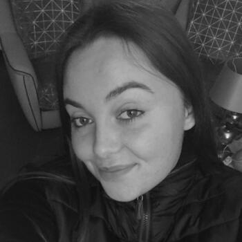 Baby-sitter Estrées-la-Campagne: Victoria