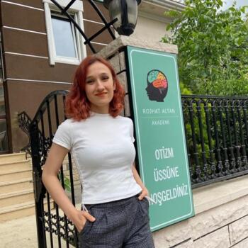 İstanbul bölgesinde bebek bakıcısı: Miraç Nur