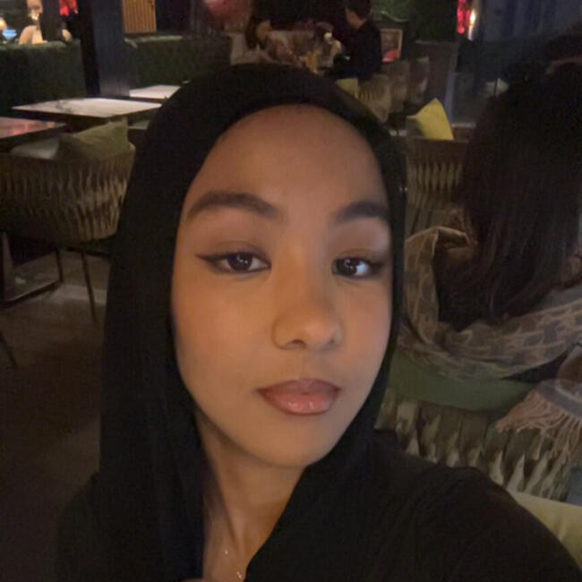 Babysitter in London: Fatima