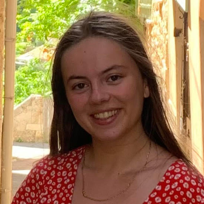 Babysitter in Fréjus: Noémie