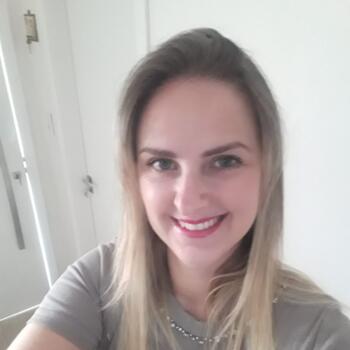 Babysitter in Jaraguá do Sul: Maria