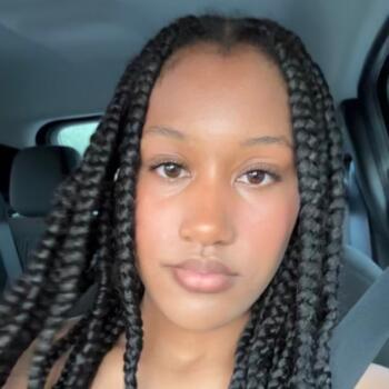 Babysitter in Torcy: Melissa