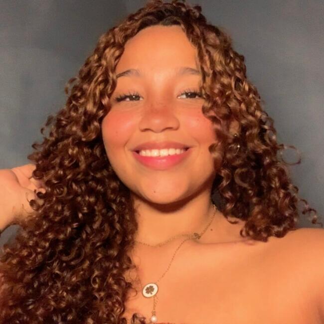 Babysitter in Nuevo Emperador: Aylin De Gracia
