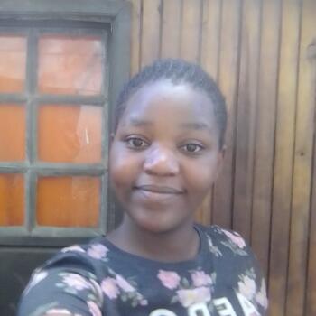 Babysitter in Nairobi: Ciara