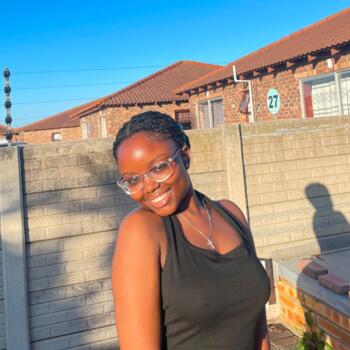 Babysitter in Port Elizabeth: Khethokuhle