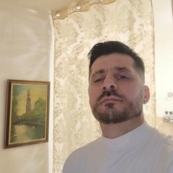 Nanny in Belgrade: Slavisa