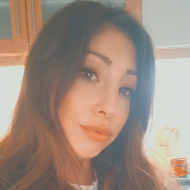 Babysitter em Lisboa: Deborah