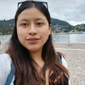 Babysitter in Milan: RUTH VALERIA