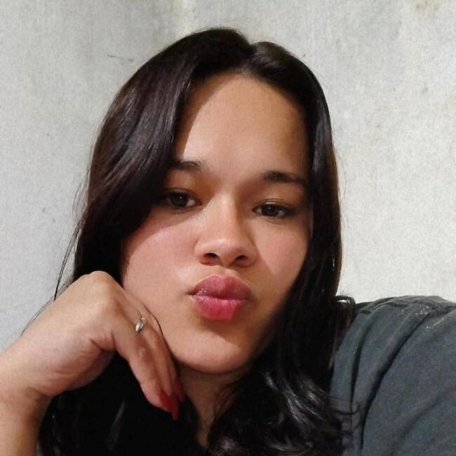 Babysitter in Pelotas: Bruna