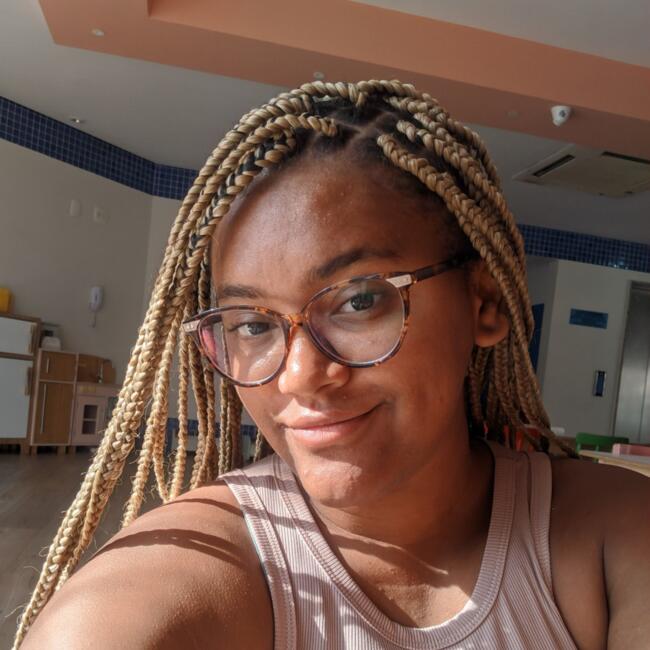 Babysitter in Guarujá: Juliana Araujo