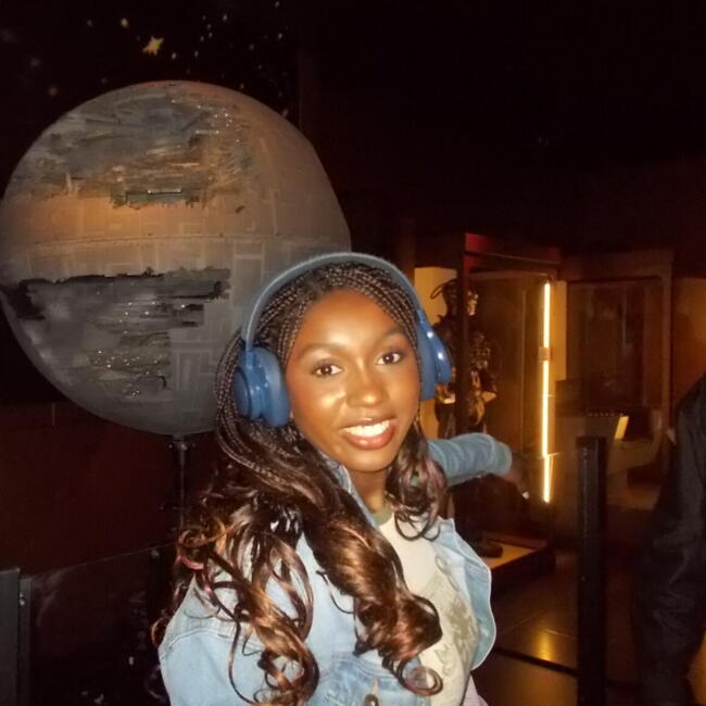 Babysitter in Winter Springs: Chloe