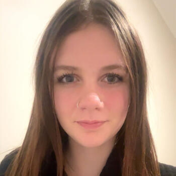 Babysitter in Drouin: Chloe