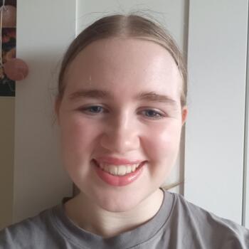 Babysitter in Greystones: Laura