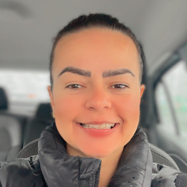 Babysitter in Braga: Charlyene oliveira