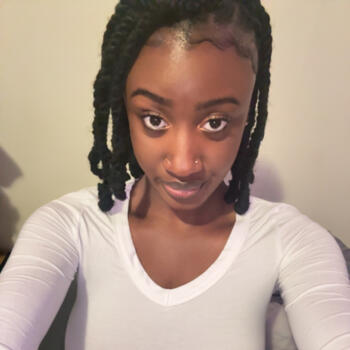 Babysitter Brest: Lauraine