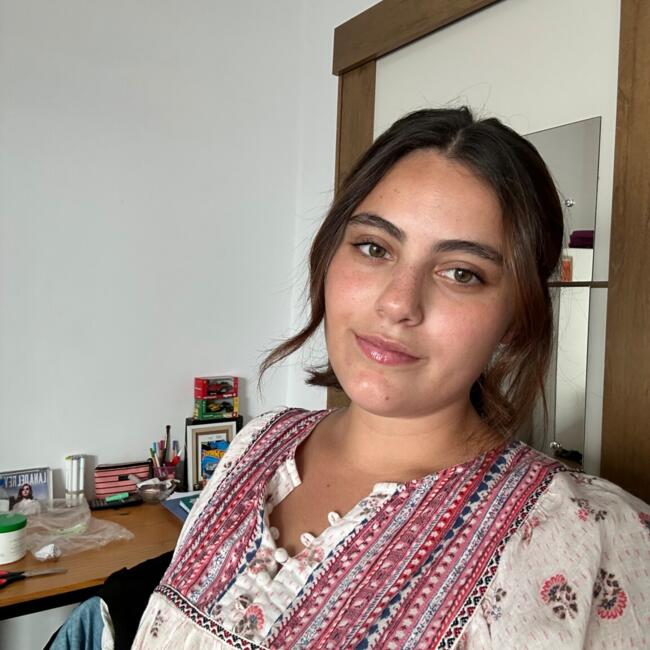 Niñera en Montevideo: Malena 