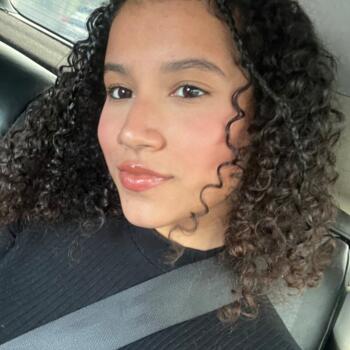 Babysitter Sorocaba: Sarah