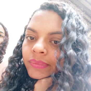Emprego de babá em Toledo: emprego de babá Karolayne