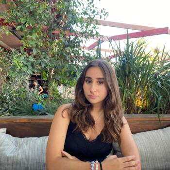 Canguro en Esplugues de Llobregat: Camila