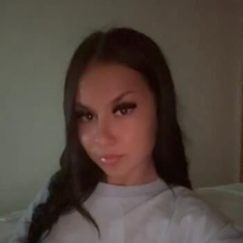 Babysitter in Alençon: Kenza