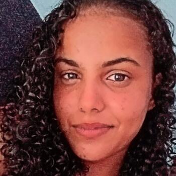 Babysitter in Ji Paraná: Vanessa