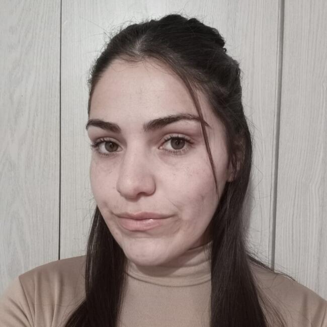 Babysitter in Almirante Brown: Camila