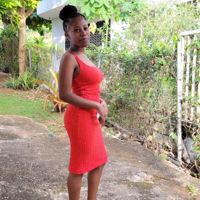 Baby-sitter in Montego Bay: Alyssa