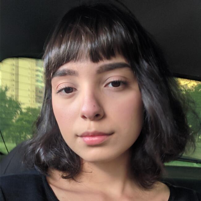 Babysitter in São José dos Campos: Jennifer