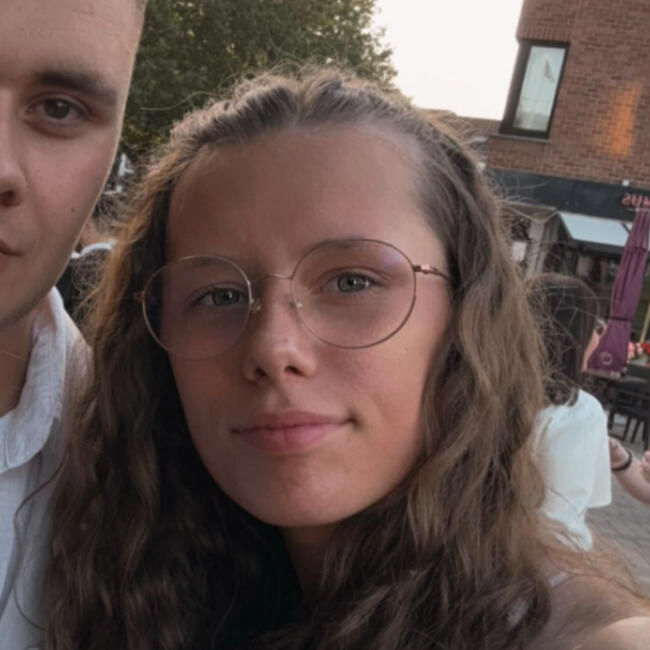 Babysitter in Jemeppe-sur-Sambre: Clara