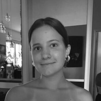 Babysitter in La Penne-sur-Huveaune: Syriane