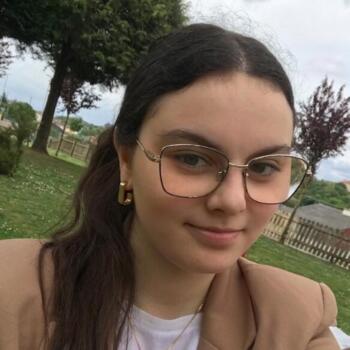 Babysitter in Lugo: Yosra