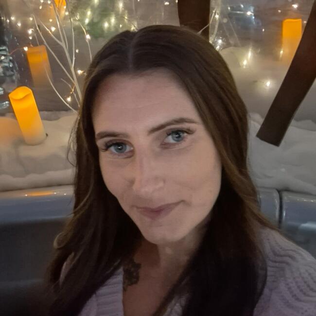 Babysitter in Frinton-on-Sea: Jade