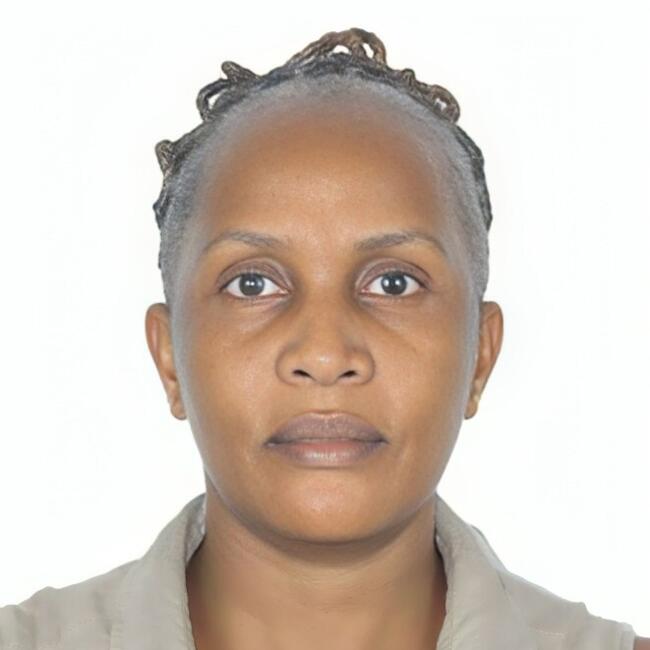 Babysitter in Dubai: Christine