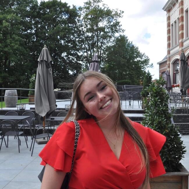 Babysitter in Bruges: Allyssa