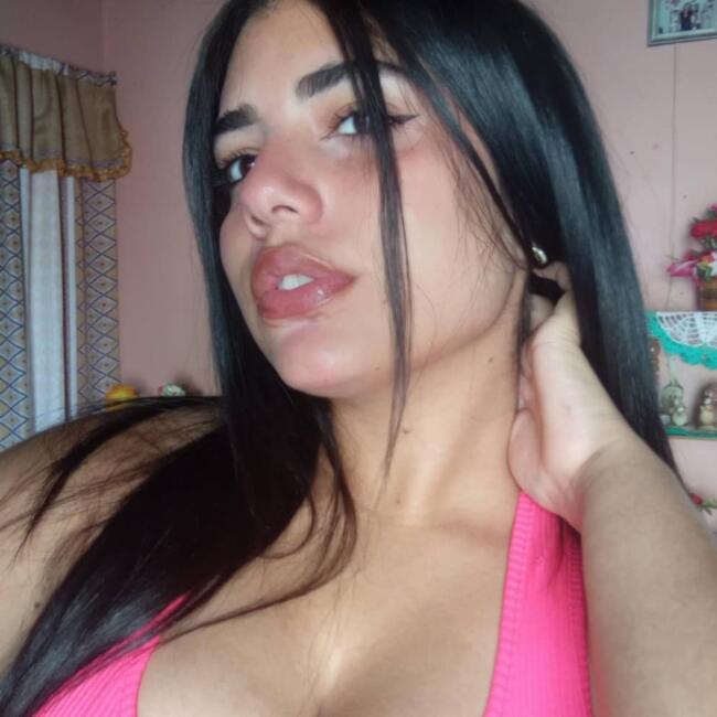 Babysitter in Balneário Camboriú: Karelis caraballo