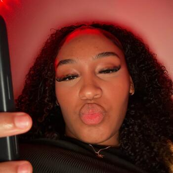 Babysitter in London: Aaliyah