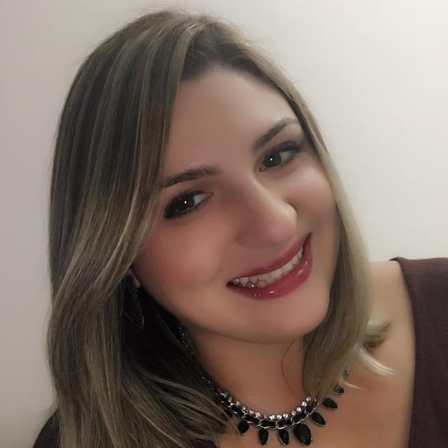 Babysitter in Carregado: Robertha