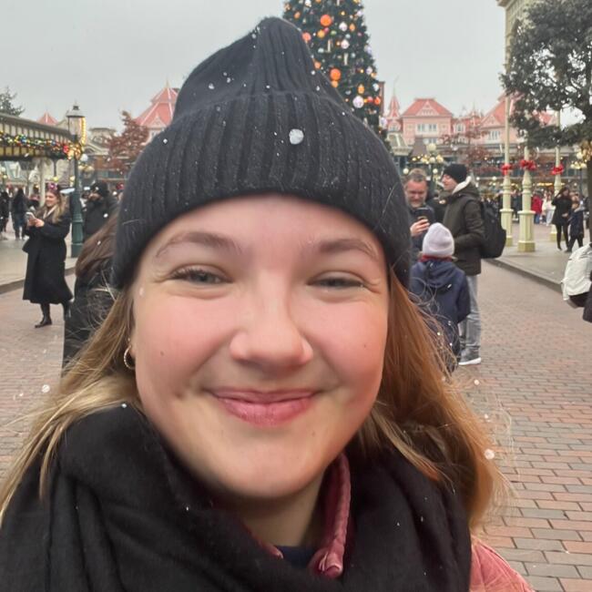 Babysitter in Bordeaux: Soléna