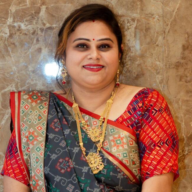 Nanny in Surat: Puja