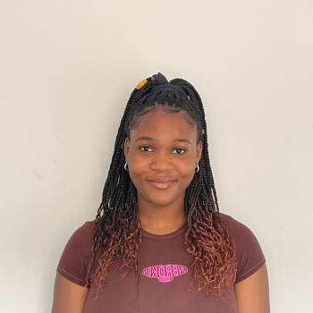 Babysitter in Melbourne: Wanwue