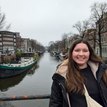 Babá em Cascais: Bruna