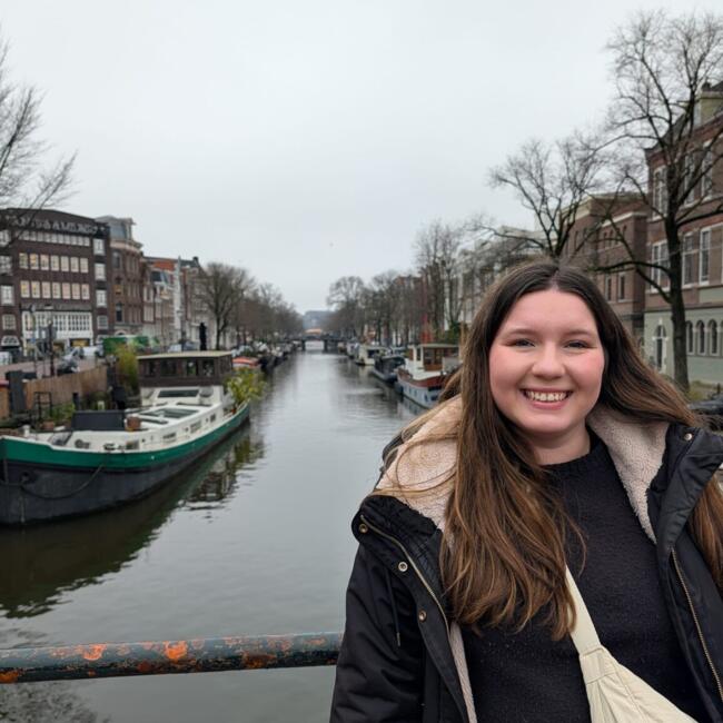 Babá em Cascais: Bruna