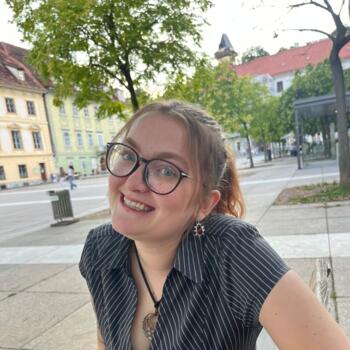 Babysitter in Graz: Anika
