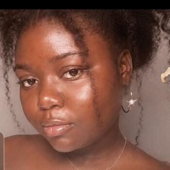 Babysitter Bruyères-sur-Oise: Bloneige Kiese